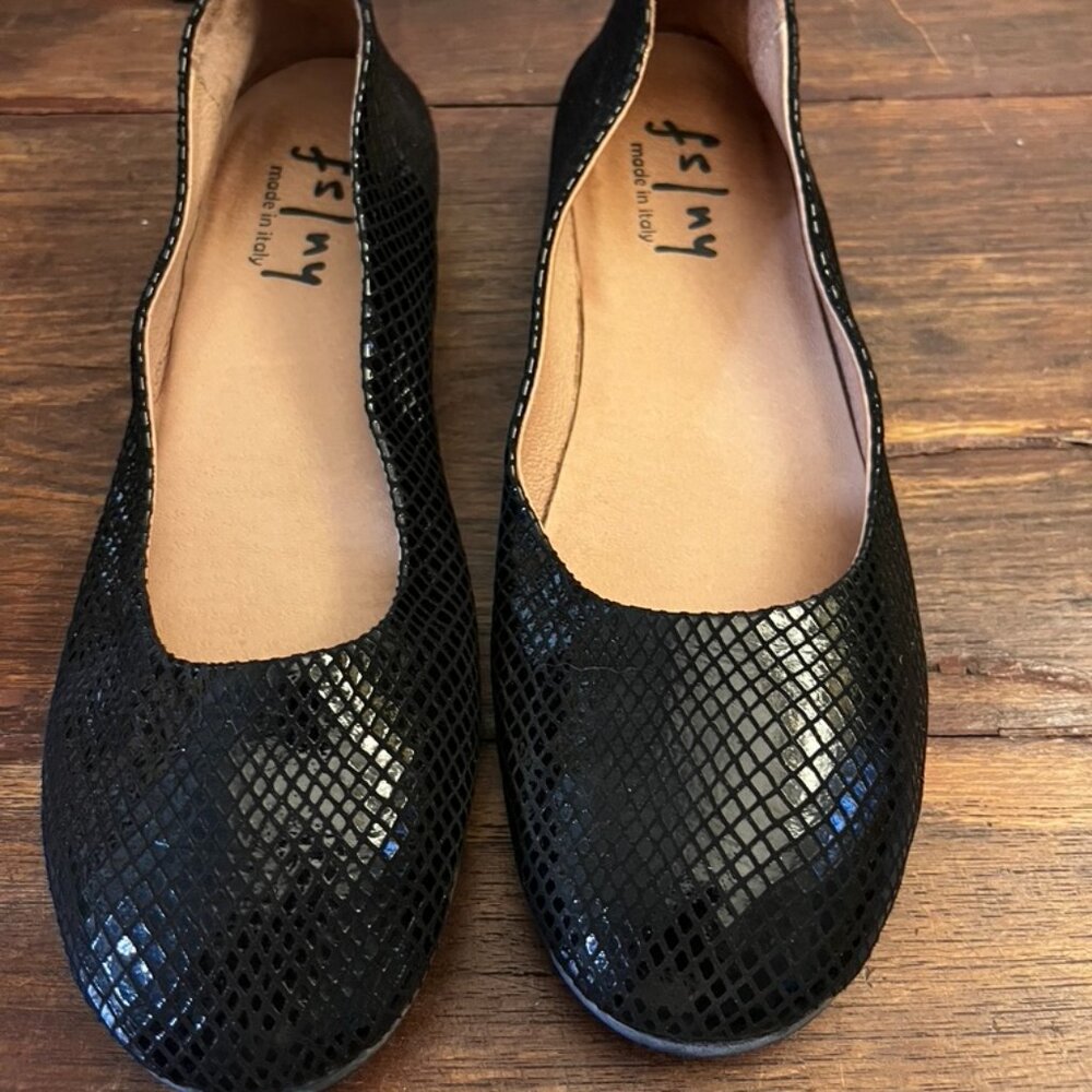 French Sole FS/NY Zeppa slip-on flats in a Black snake print sz 8 NWOT